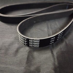 Gates K070852 Premium Automotive V-Ribbed Belt NEW